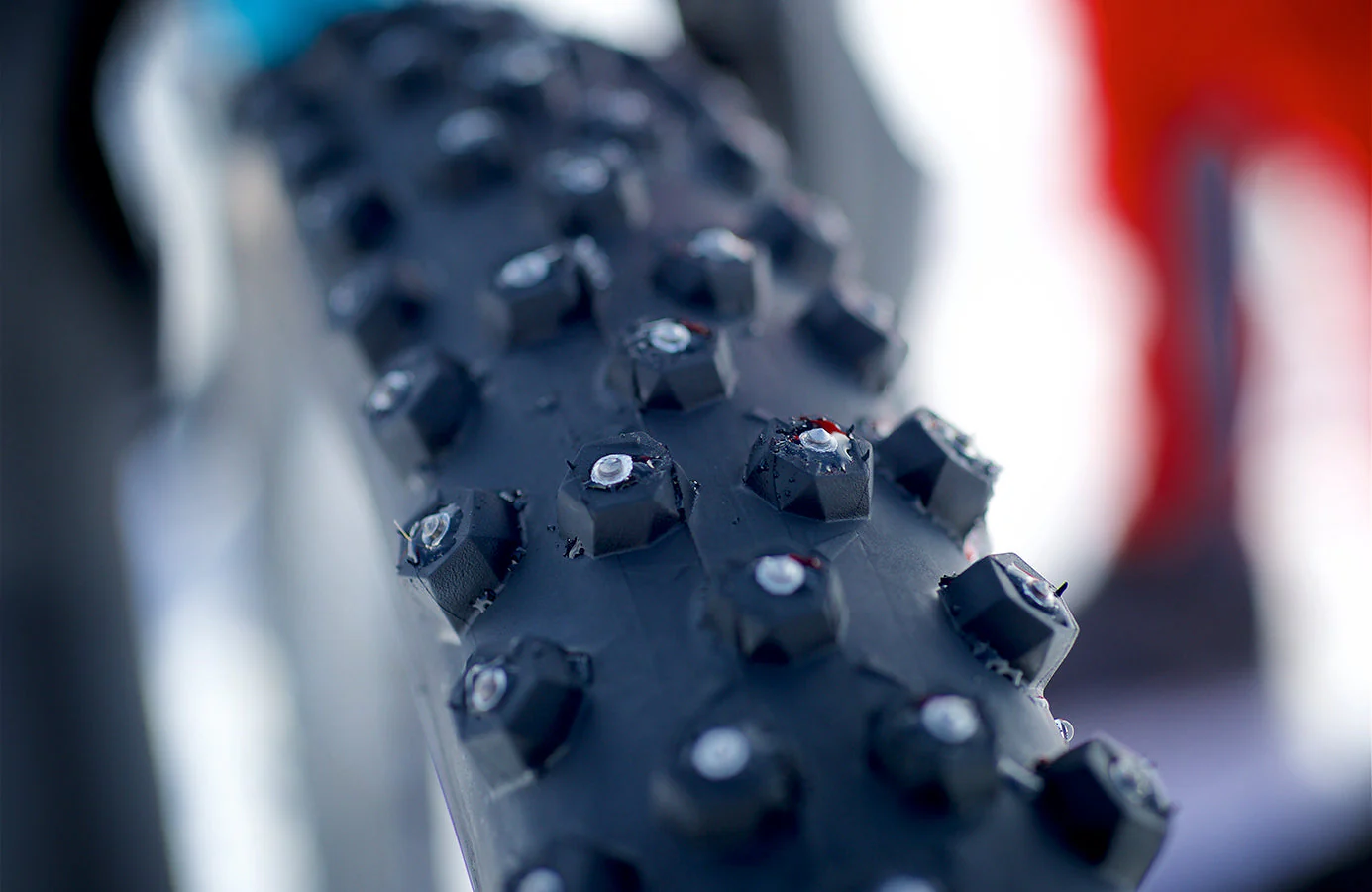 Schwalbe Ice Spiker Pro Faltreifen Performance DD RaceGuard SnakeSkin TLE 29x2.25" schwarz - Image 4